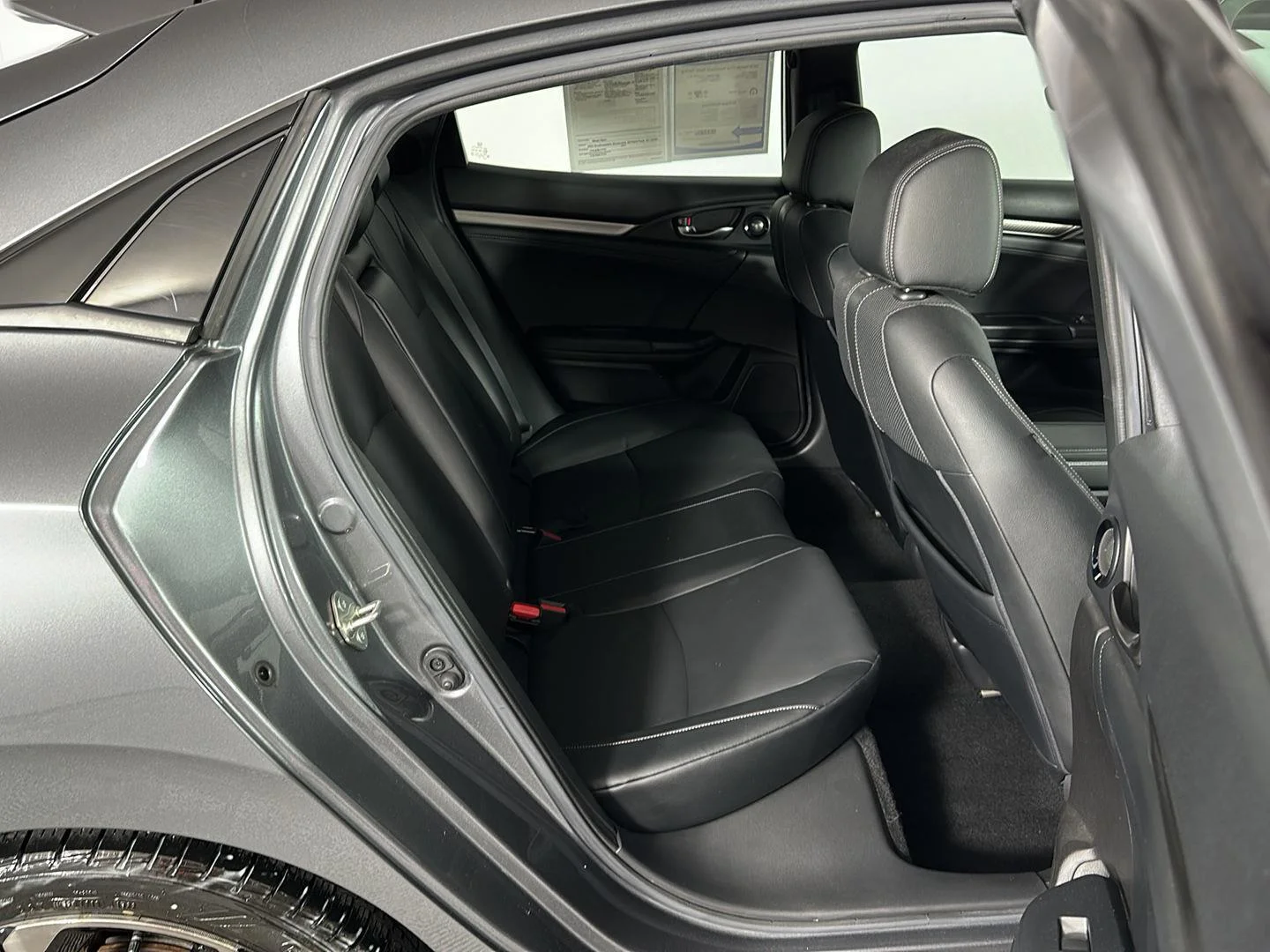 Used 2019 Polished Metal Metallic Honda Sport Touring image 33