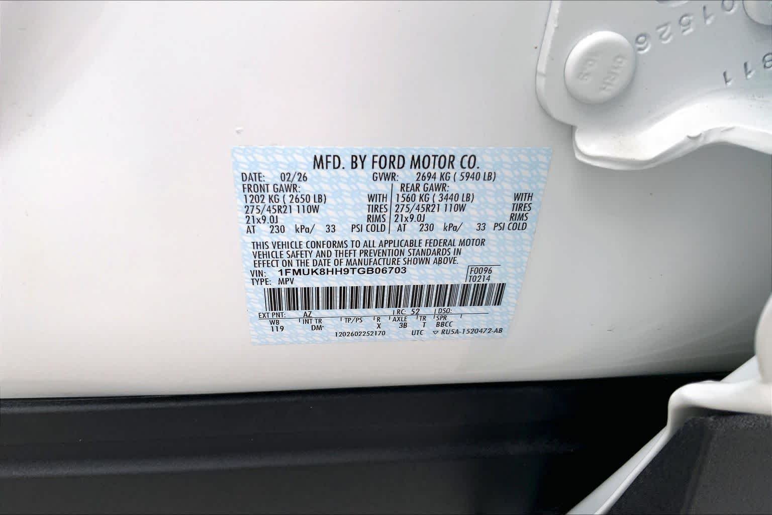 New 2026 Star White Metallic Tri-Coat Ford Platinum™ image 19