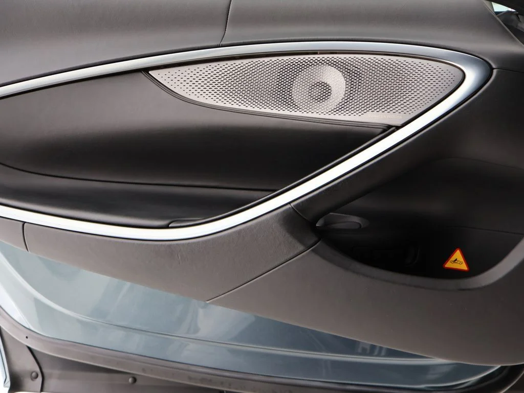 Used 2023 Saros McLaren TechLux image 33