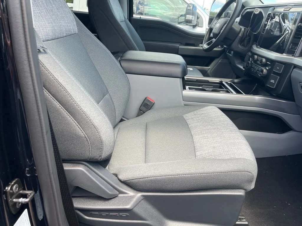 New 2026 Agate Black Metallic Ford F-250® XLT image 14