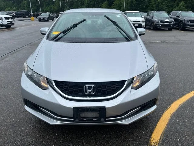 Used 2015 Alabaster Silver Metallic Honda LX image 8