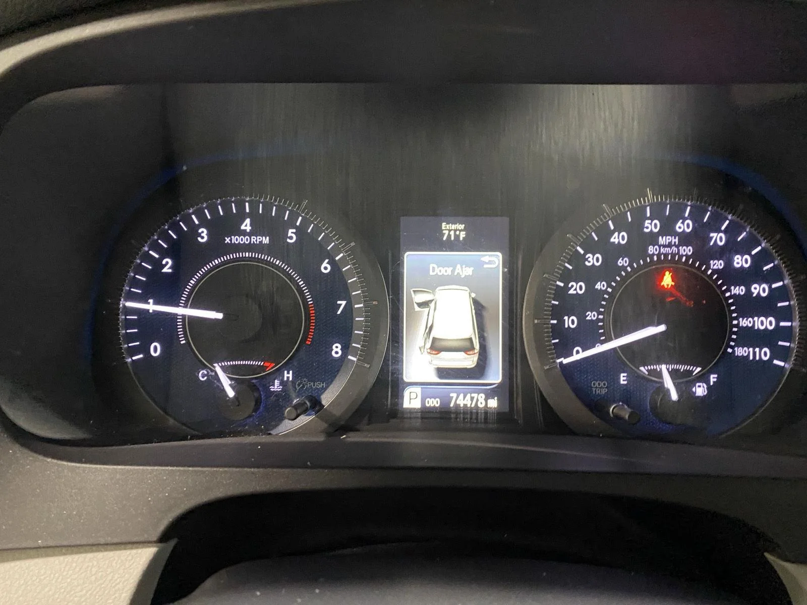 Used 2017 Predawn Gray Mica Toyota XLE image 28