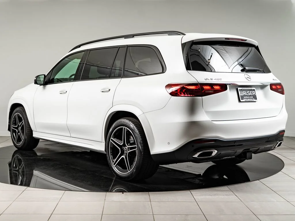 New 2026 Moonlight White Mercedes-Benz GLS 450 image 6