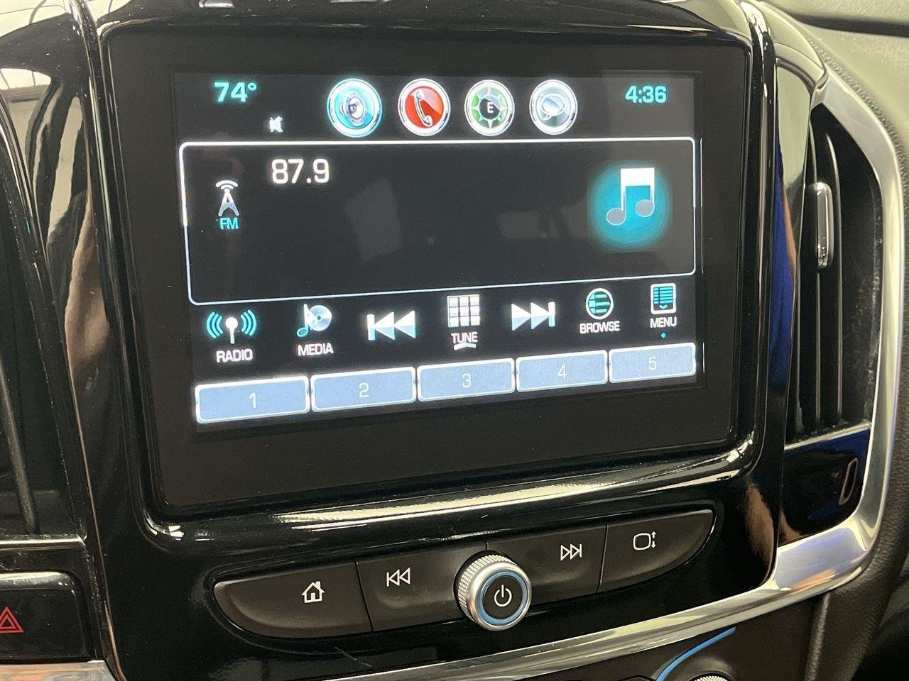 Certified Used 2018 PEPPERDUST METALLIC Chevrolet LT Cloth image 19