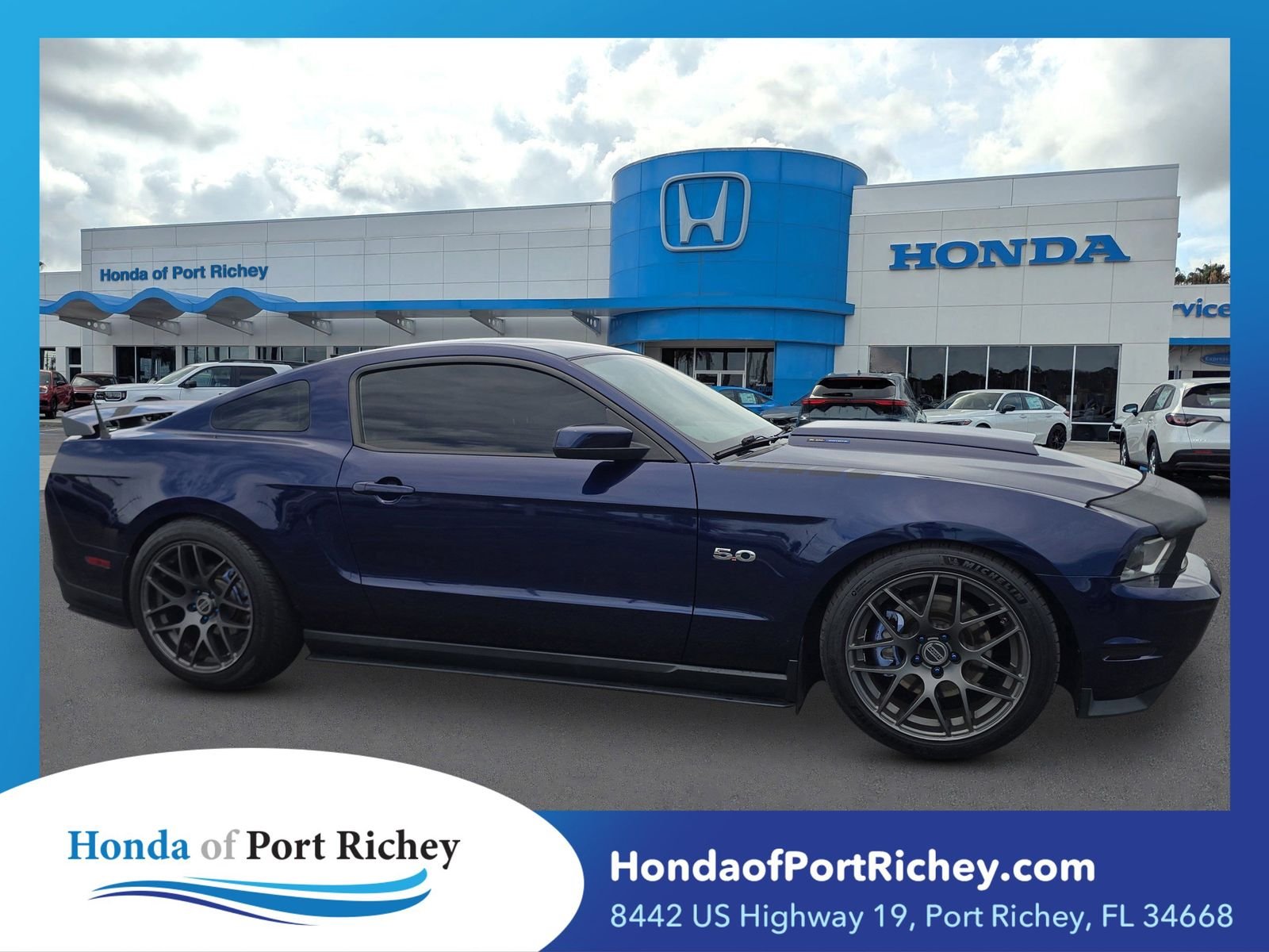 2011 Ford Mustang GT Premium's photo