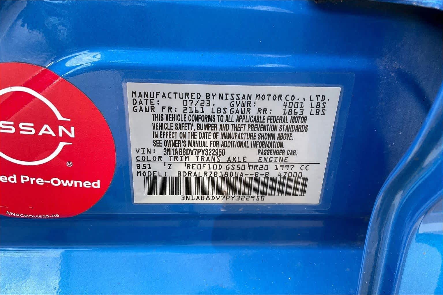 Used 2023 Electric Blue Metallic Nissan SR image 32
