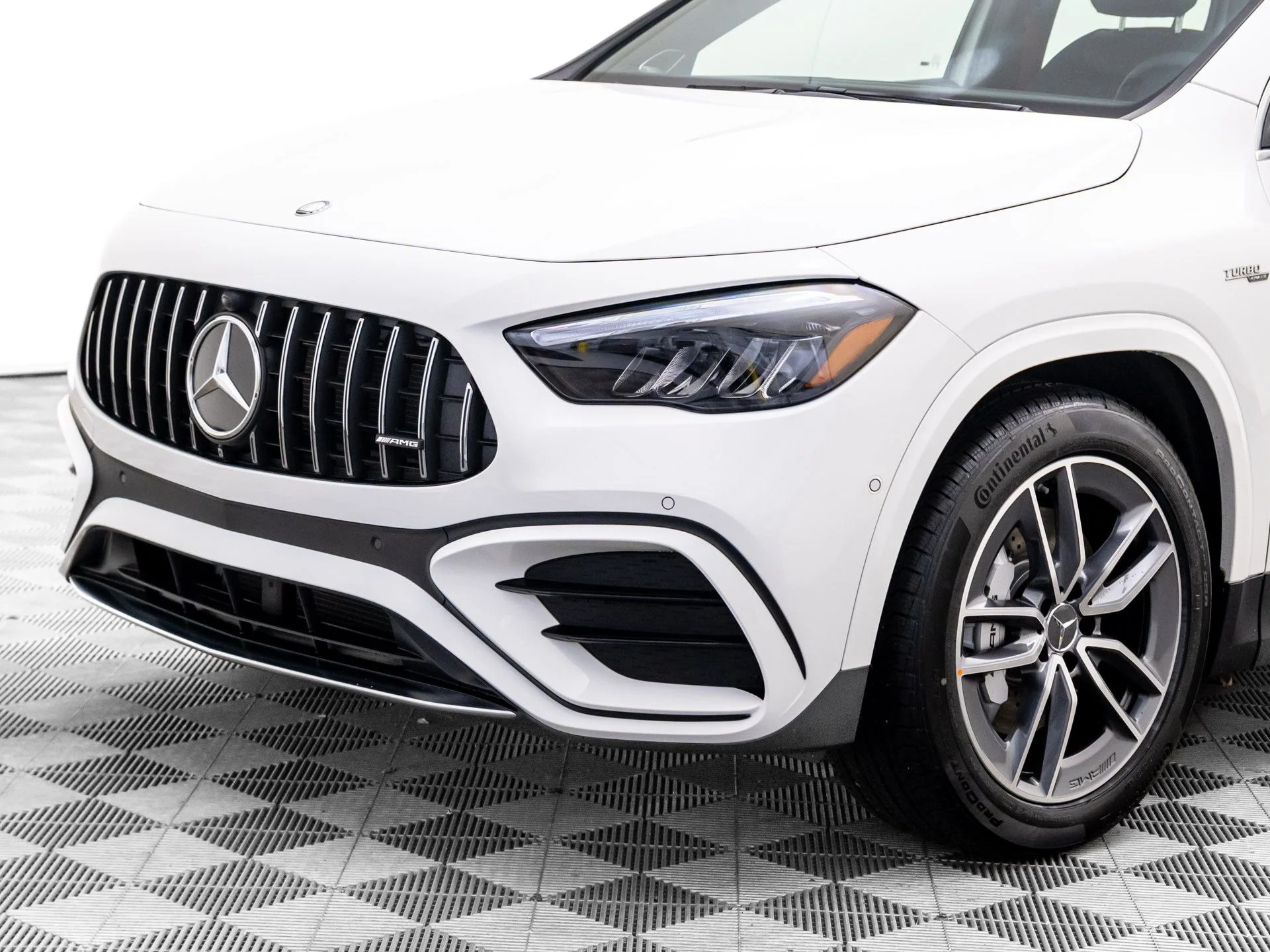 New 2026 White Mercedes-Benz GLA 35 AMG® image 36