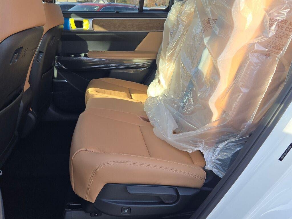 New 2026 White Hyundai Limited AWD image 20