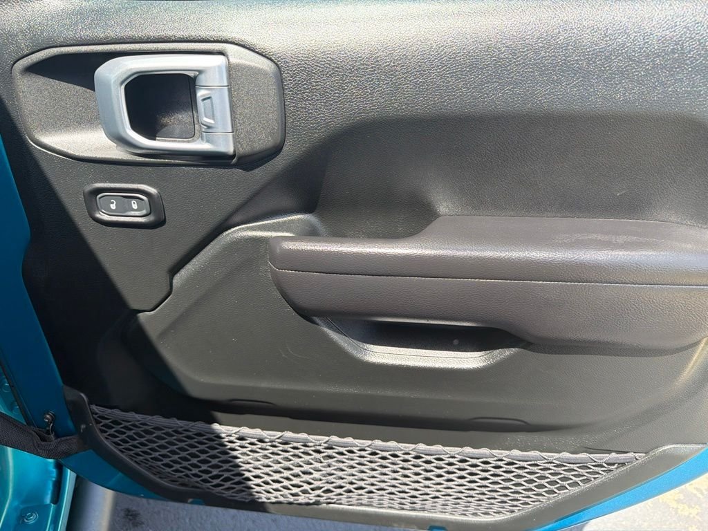 Used 2020 Teal Jeep Unlimited Sport S image 16