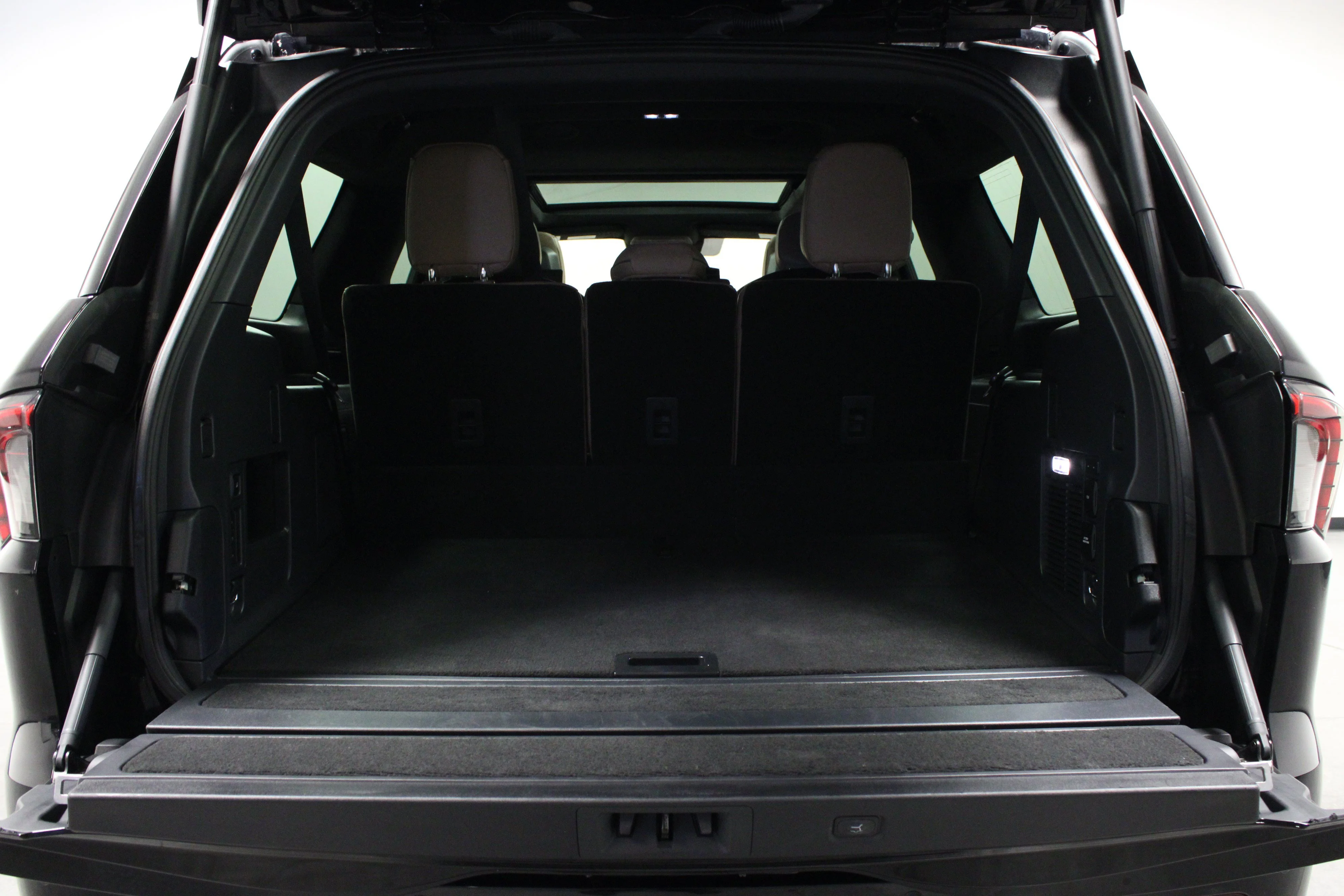 Used 2025 Black Metallic Lincoln Black Label image 16