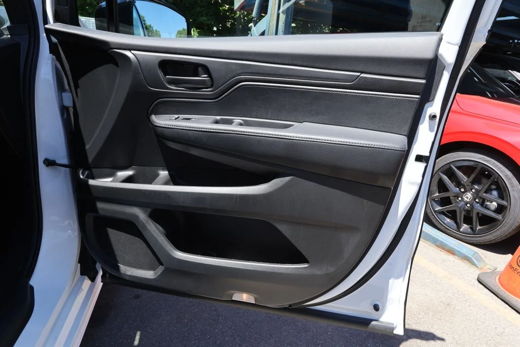 Certified Used 2024 Platinum White Pearl Honda Sport image 30