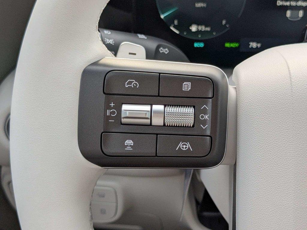 New 2027 Black Hyundai Limited 7P image 28