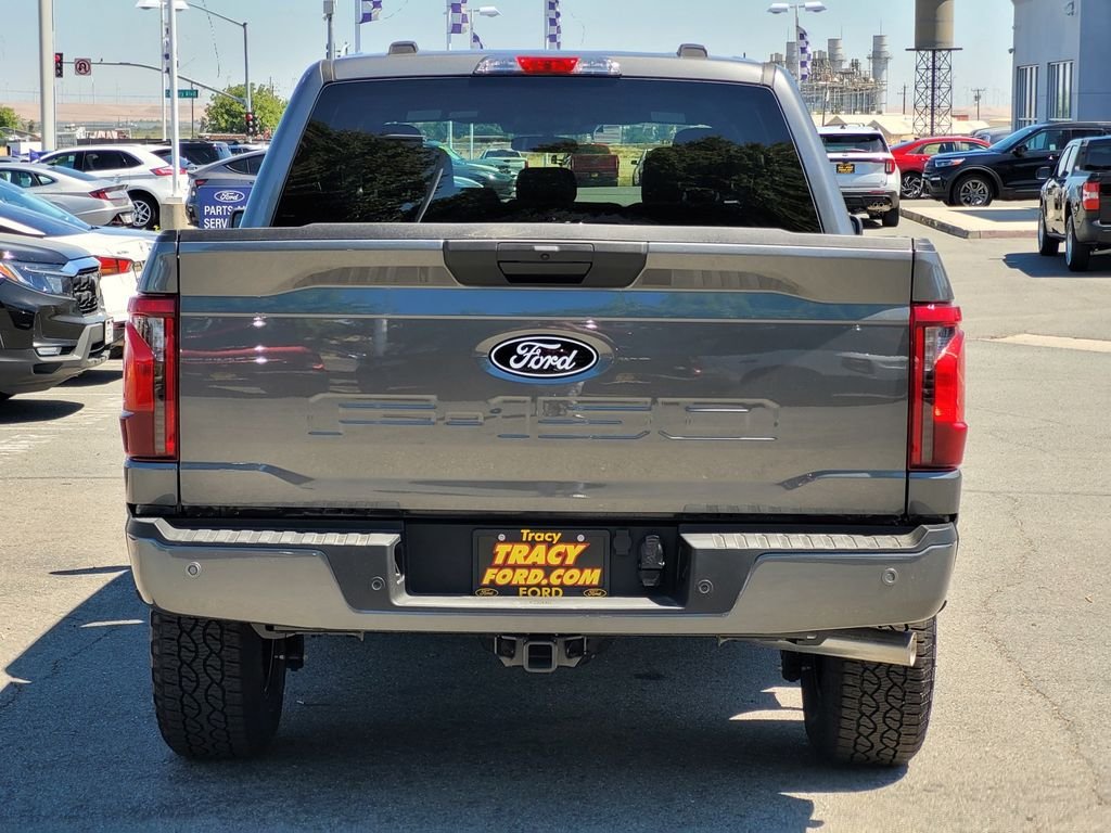 New 2026 Gray Ford XLT image 4