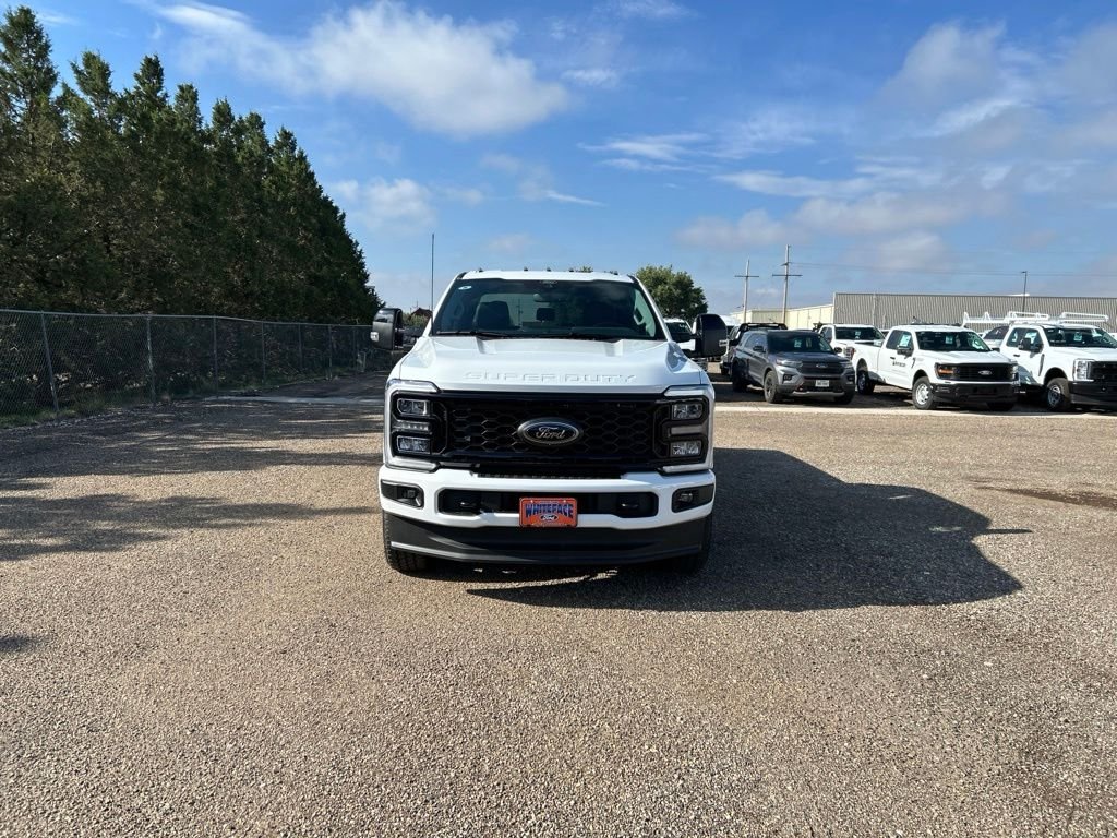 New 2026 Oxford White Ford Lariat image 10