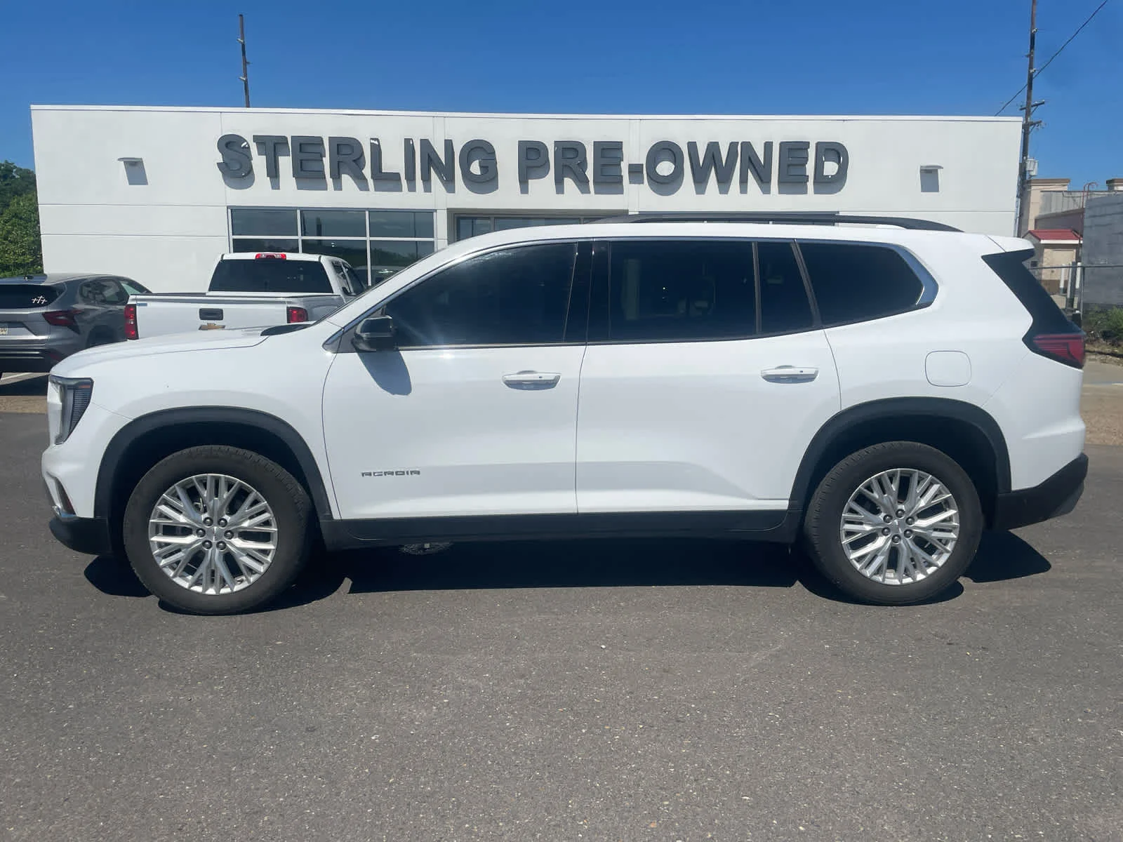 2024 GMC Acadia Elevation FWD's photo