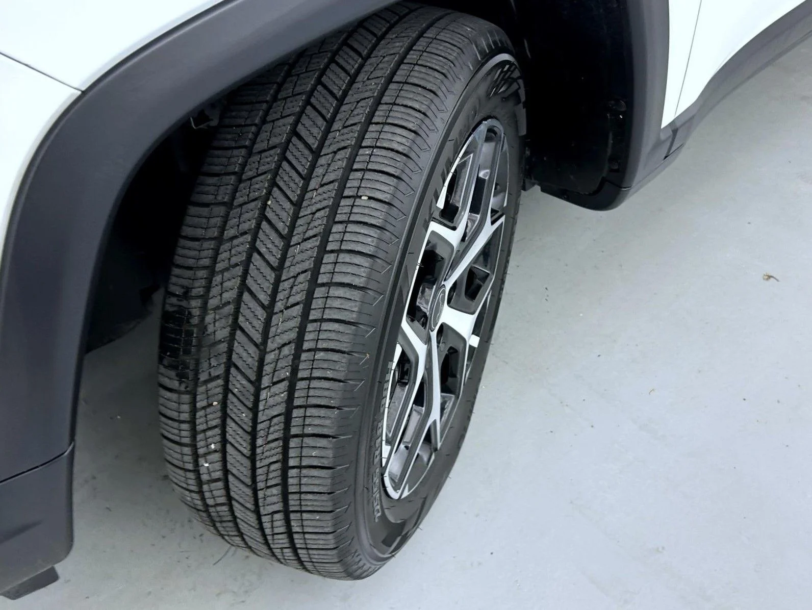 Certified Used 2025 White Jeep Limited image 23