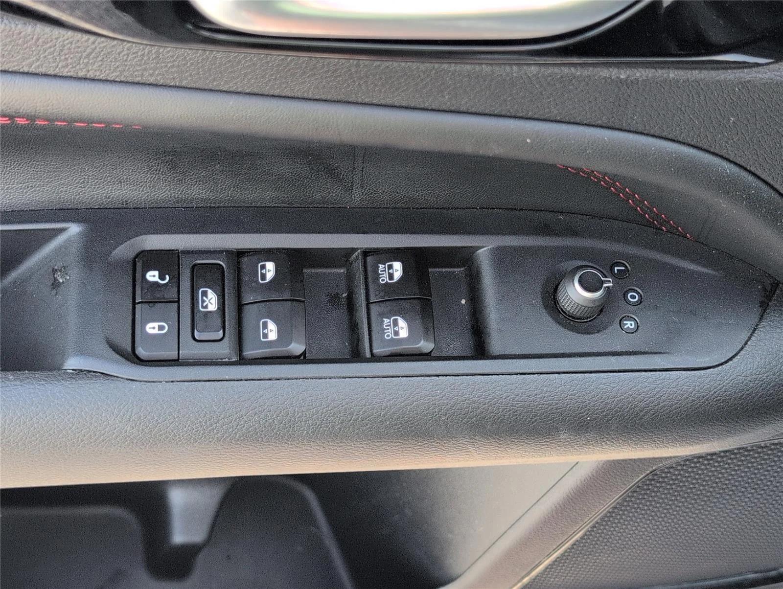 Used 2025 Bright White Clearcoat Jeep Trailhawk image 12