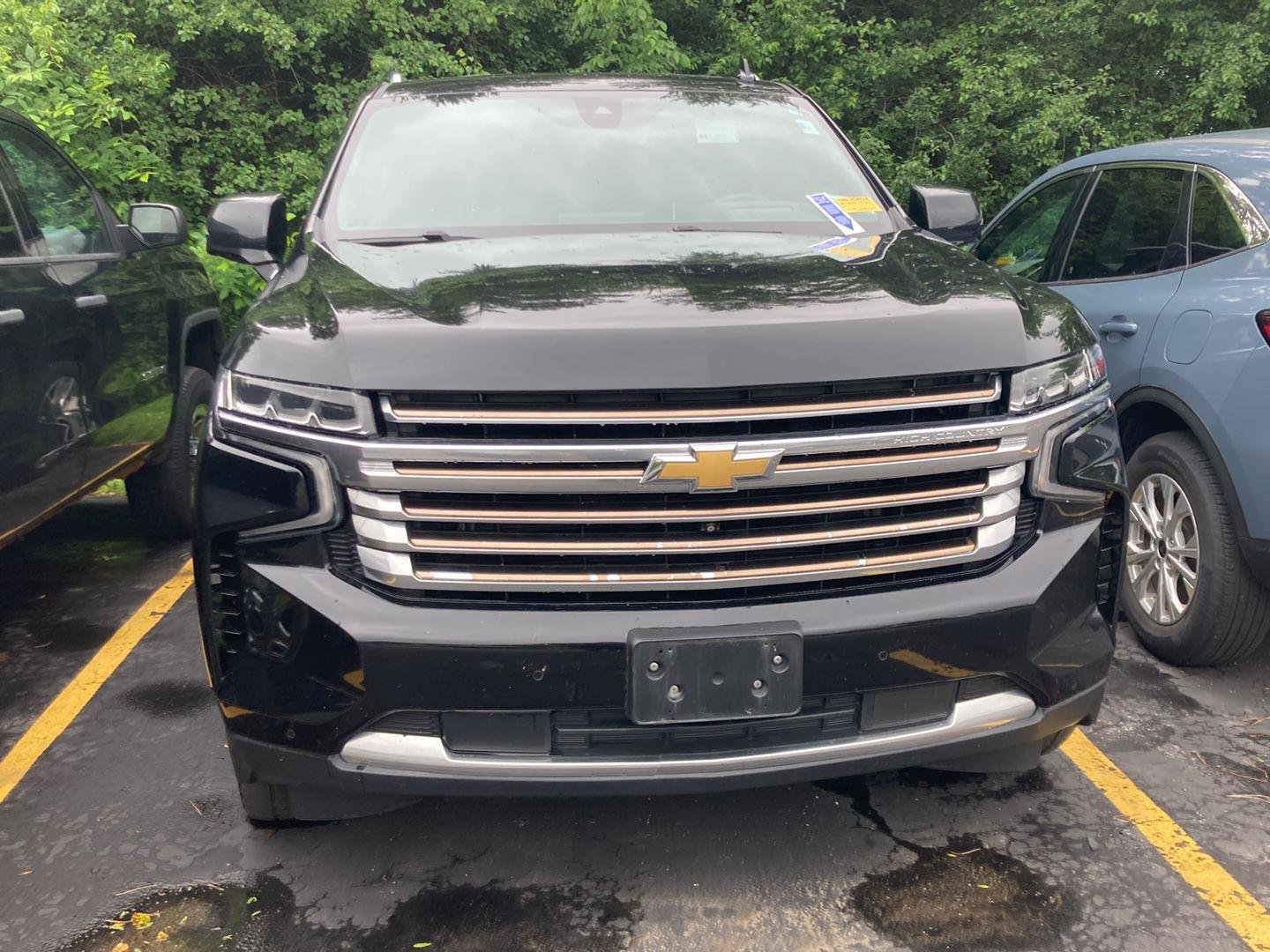 Used 2021 Black Chevrolet High Country image 2