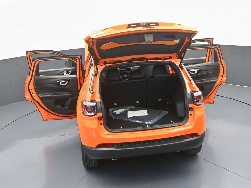 New 2026 Joose (DISC) Jeep Latitude image 60