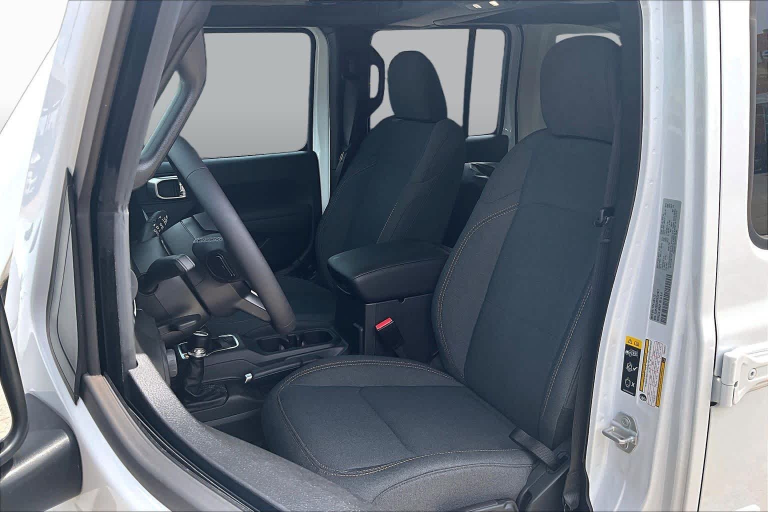 2026 Jeep Wrangler 4-Door Willys - Photo 9