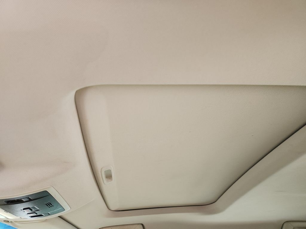 Used 2017 White Lexus 200t image 26