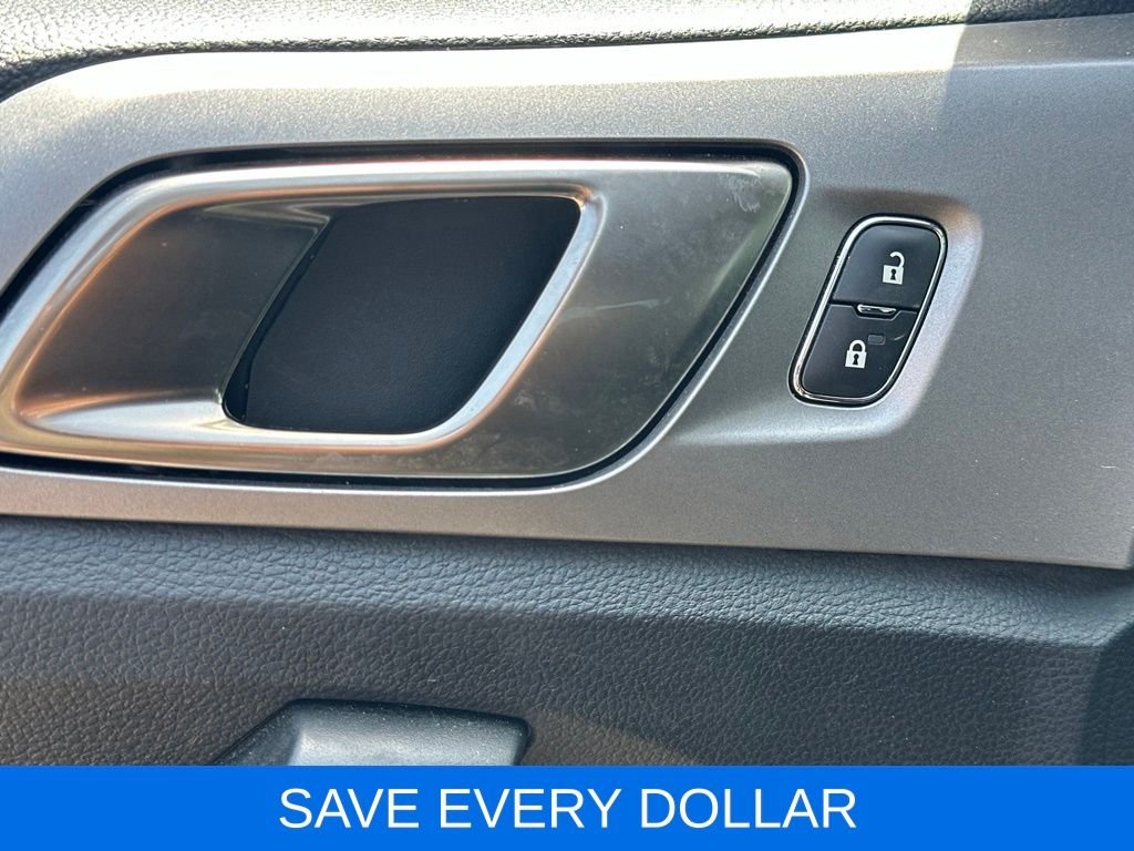 Used 2020 Gray Ford XLT image 8