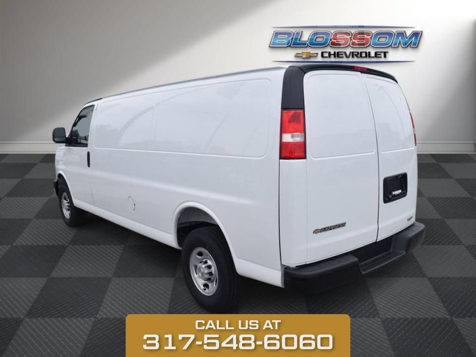 2026 Chevrolet Express Cargo Work Van - Photo 6
