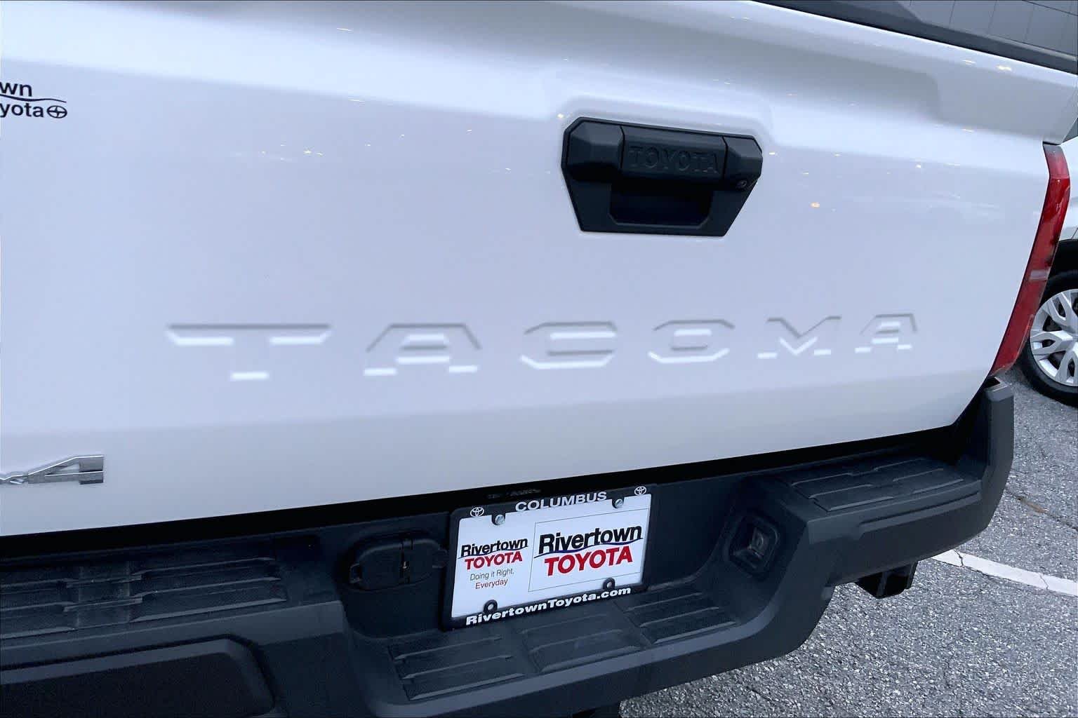 Used 2025 Ice Cap Toyota SR image 10