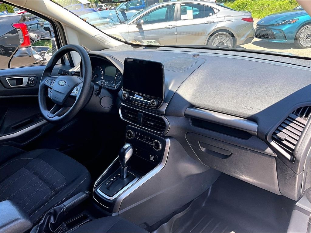 Used 2022 Silver Ford SE image 14