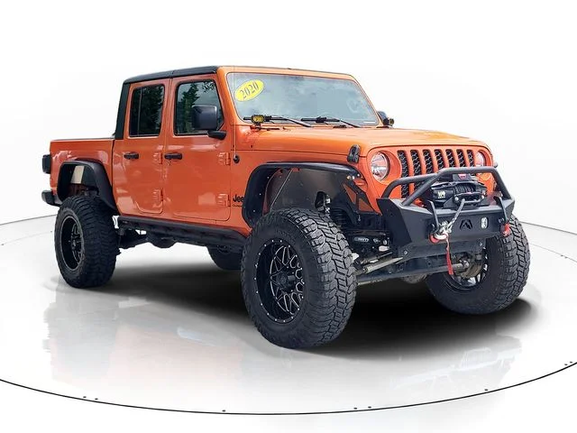 Used 2020 Orange Jeep Sport image 3