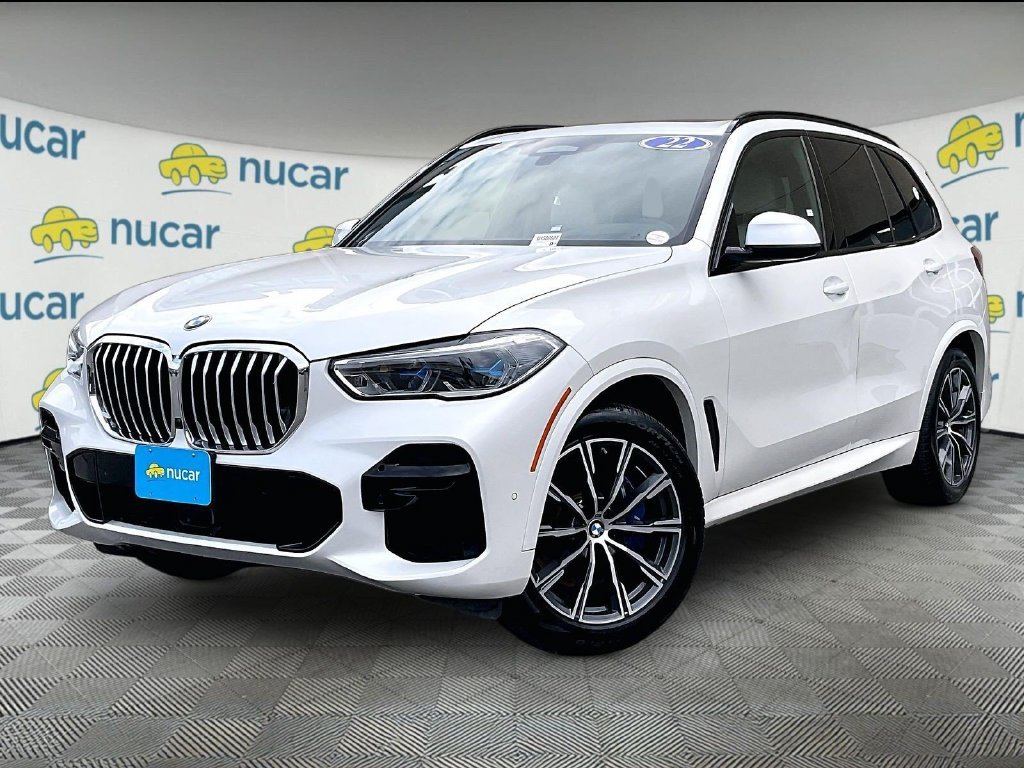 Used 2022 White BMW xDrive40i image 3