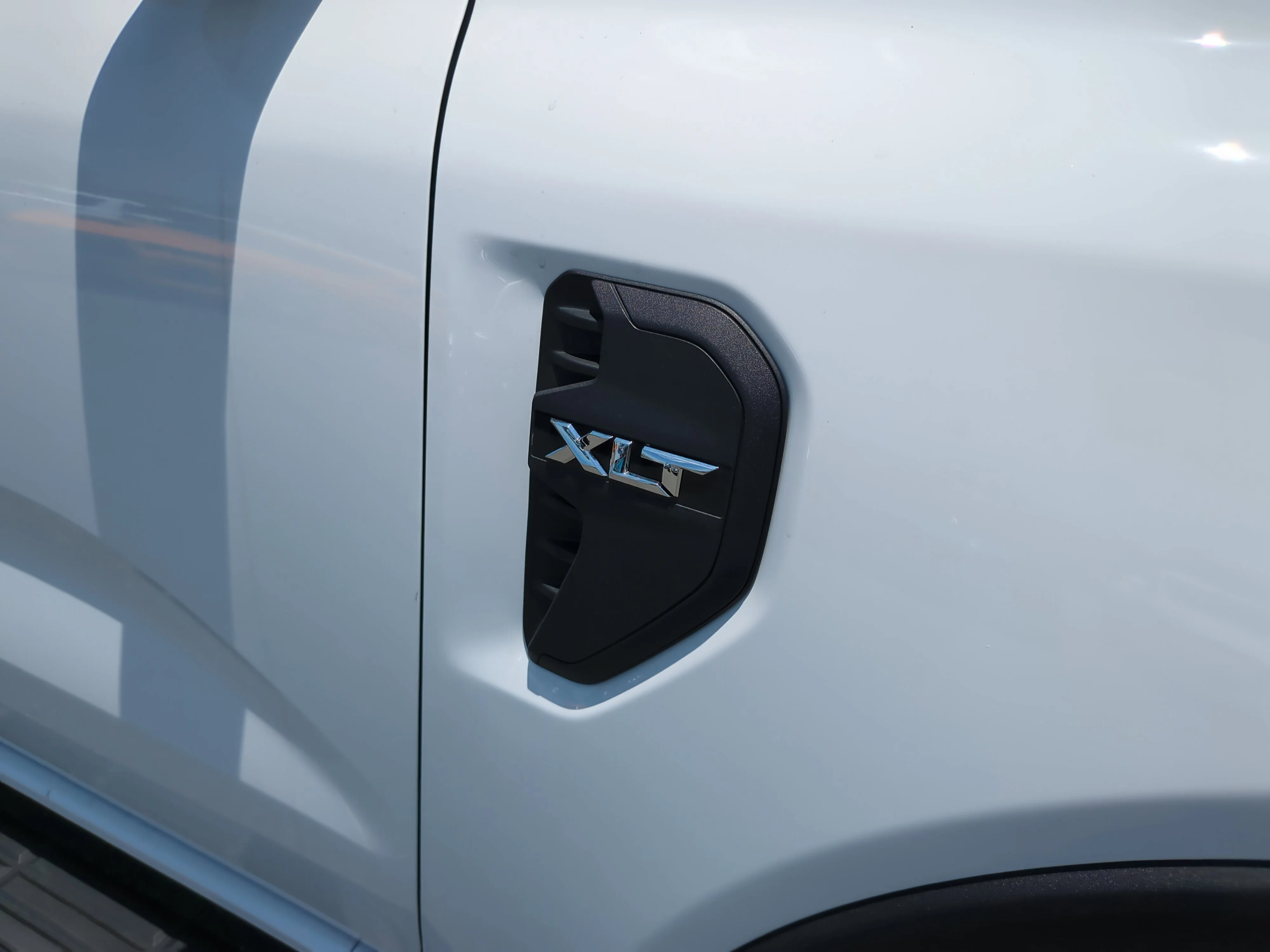New 2026 Oxford White Ford XLT image 10