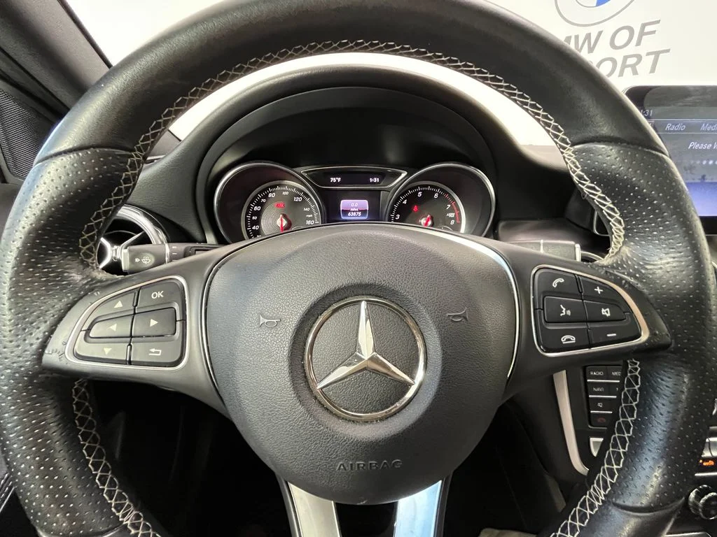 Used 2018 Gray Mercedes-Benz GLA 250 image 19