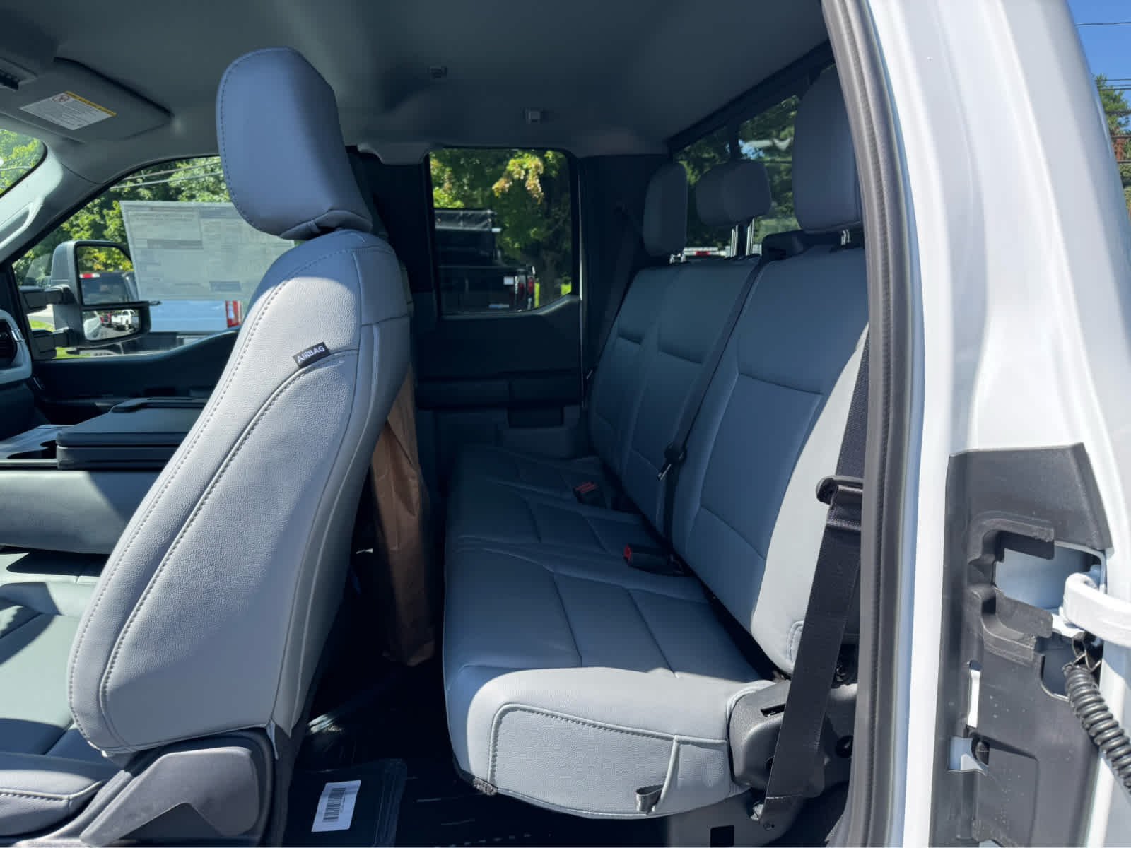 New 2026 Oxford White Ford XL image 10