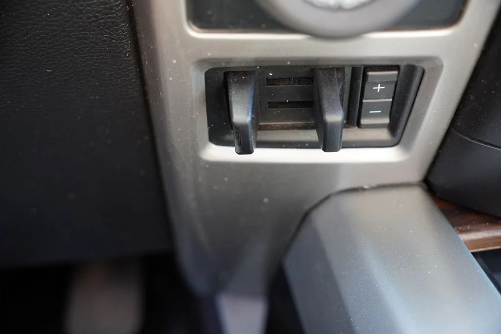 Used 2018 Black Ford Lariat image 30