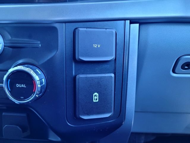 Used 2025  Ford XLT image 17