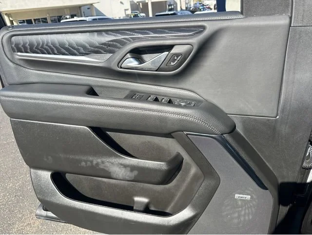 2023 GMC Yukon Denali - Photo 6
