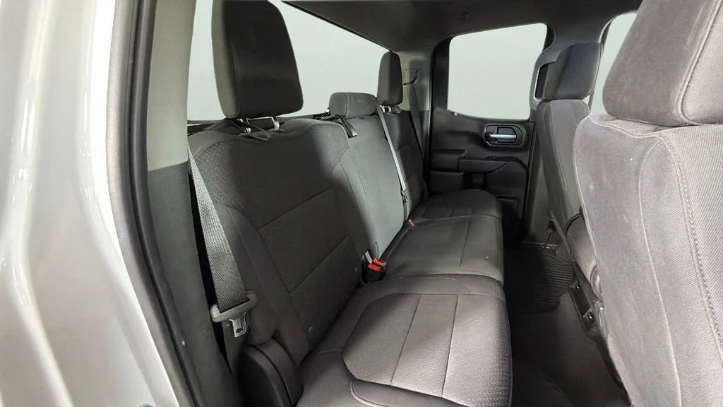 Used 2020 SUMMIT WHITE Chevrolet Custom image 28