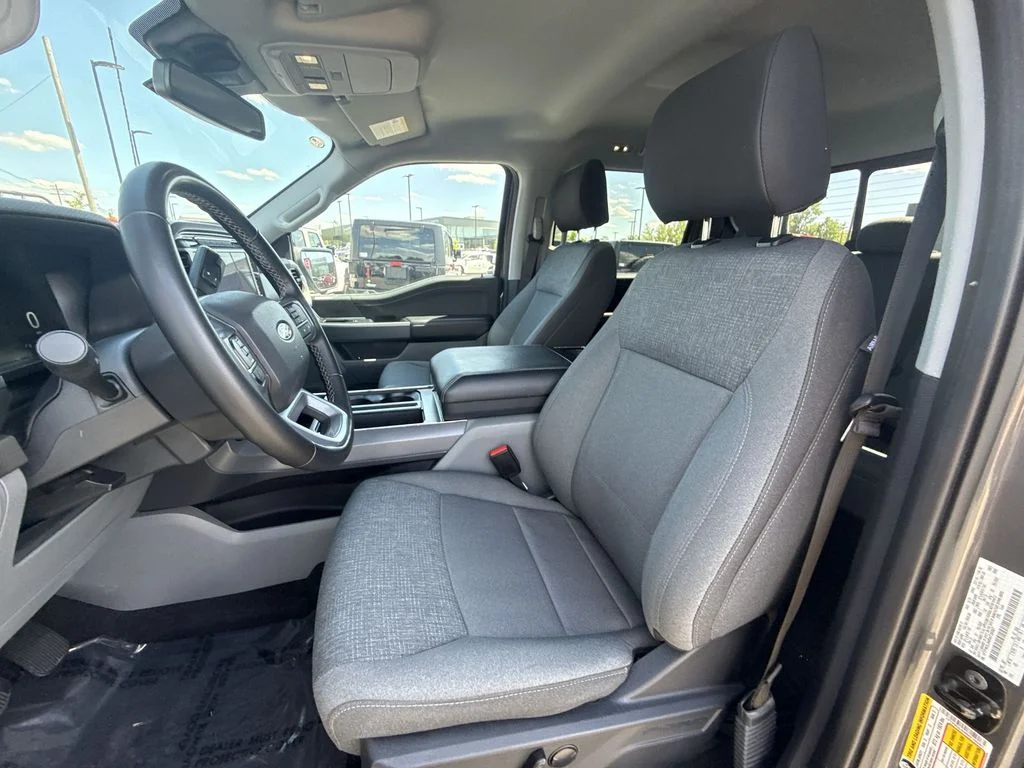 Used 2024 Gray Ford XLT image 11
