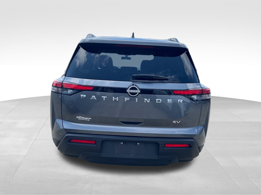Used 2024 Gray Nissan SV image 4