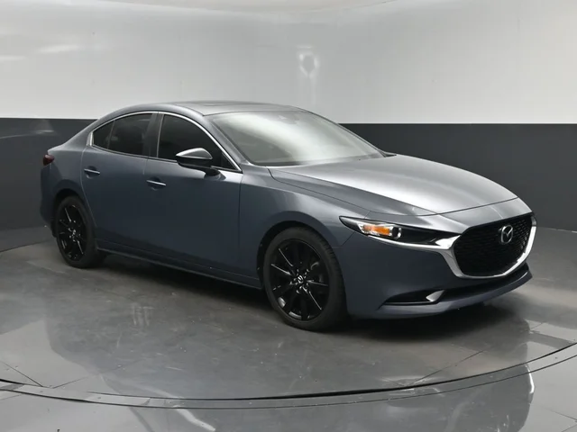 2022 Mazda Mazda3 Carbon Edition