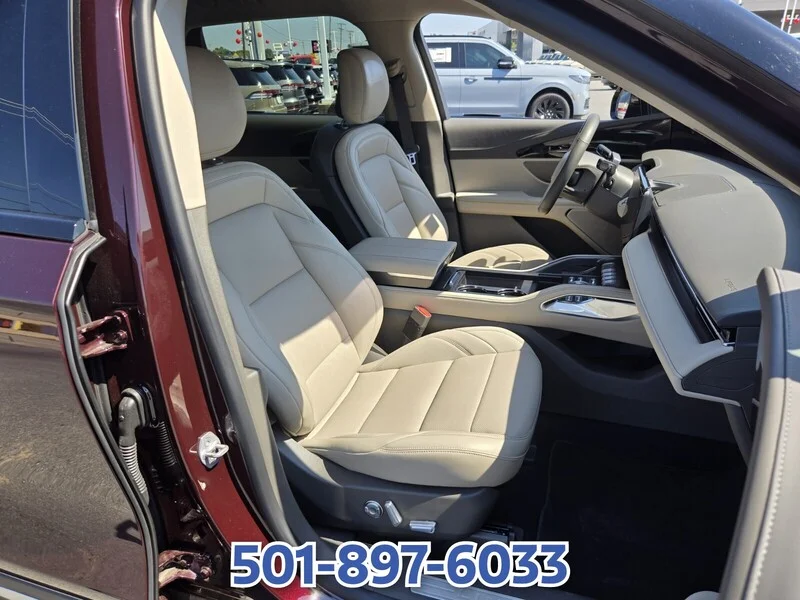 Used 2025 Red Metallic LINCOLN PREMIERE AWD image 18