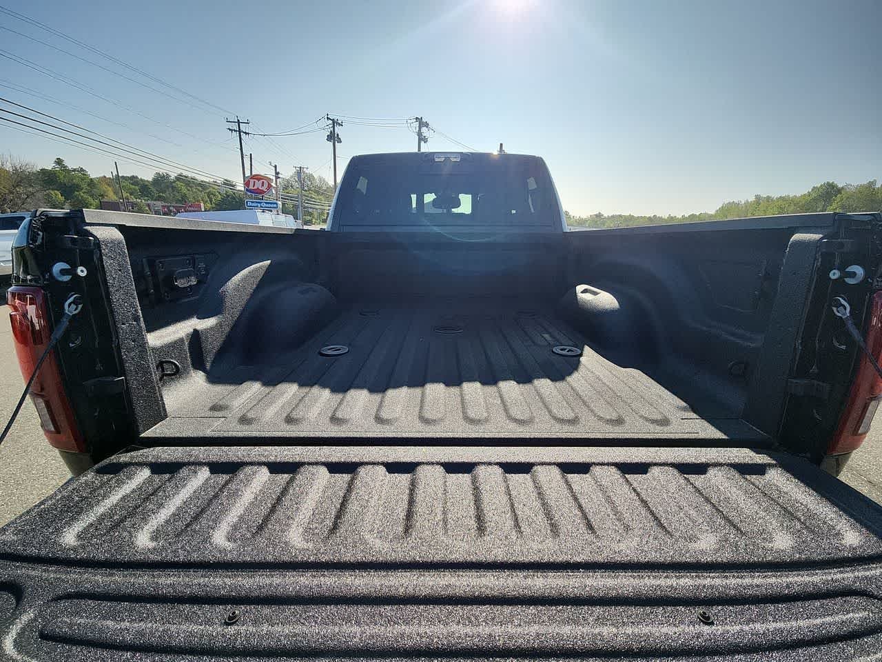New 2026 Diamond Black Crystal Pearlcoat Ram Laramie image 15