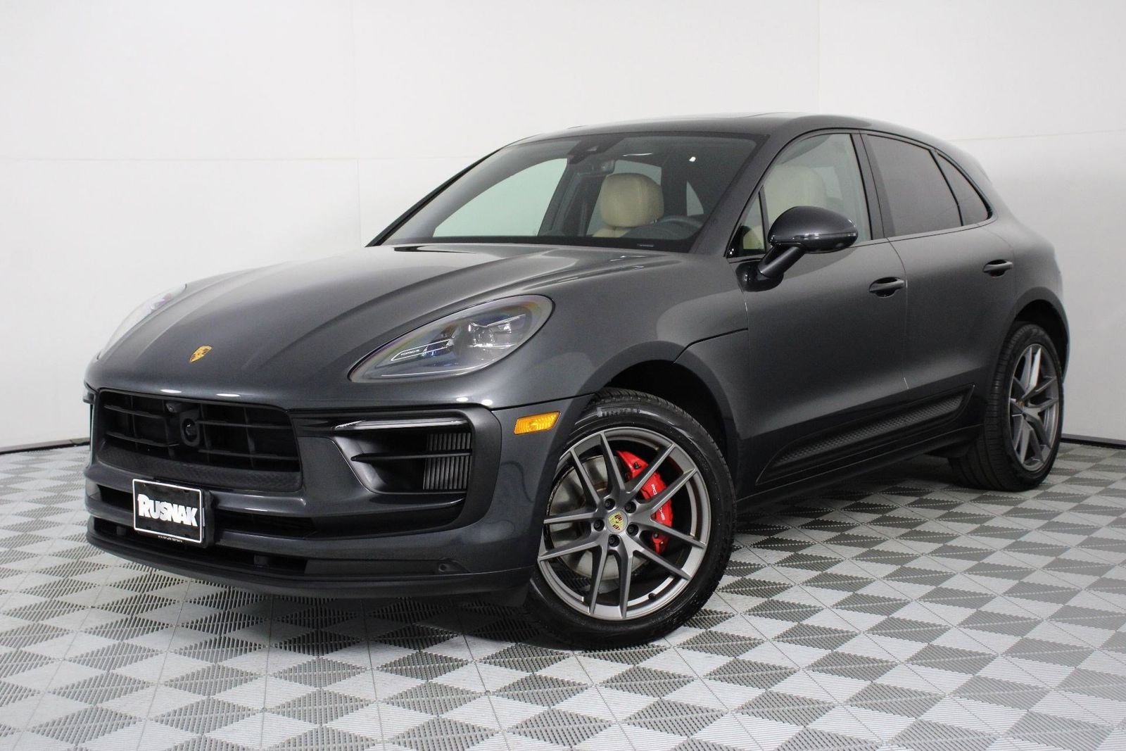 2025 Porsche Macan S