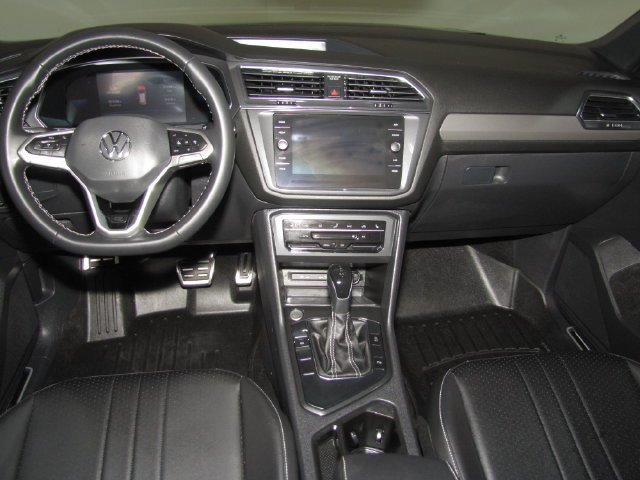 Used 2023 Gray Volkswagen SE R-Line Black image 13