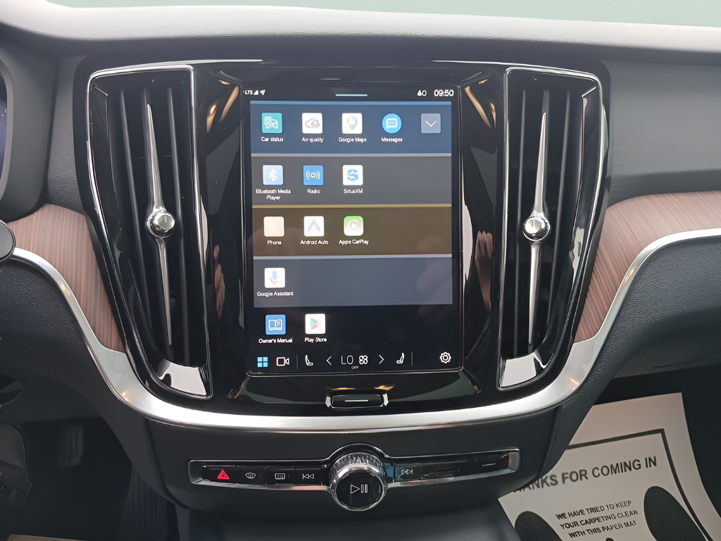 2025 Volvo V60 Cross Country Plus - Photo 16