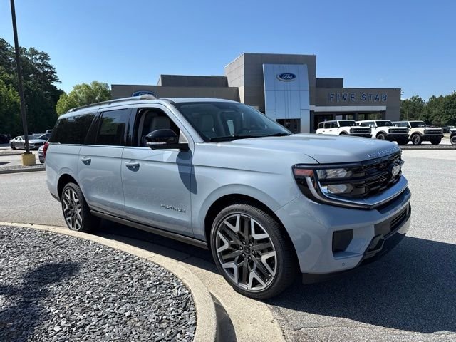 New 2027 Glacier Gray Metallic Tri-Coat Ford Platinum image 2