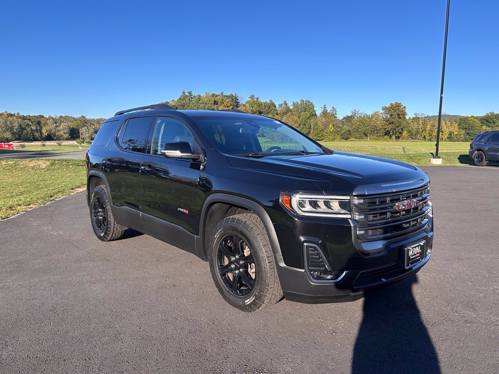 2023 GMC Acadia AT4