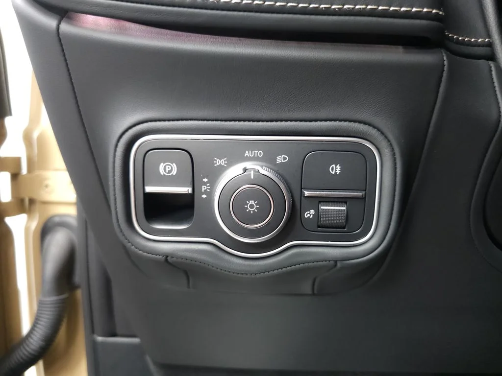 Certified Used 2025 MANUFAKTUR Desert Sand Mercedes-Benz G 63 AMG® image 10