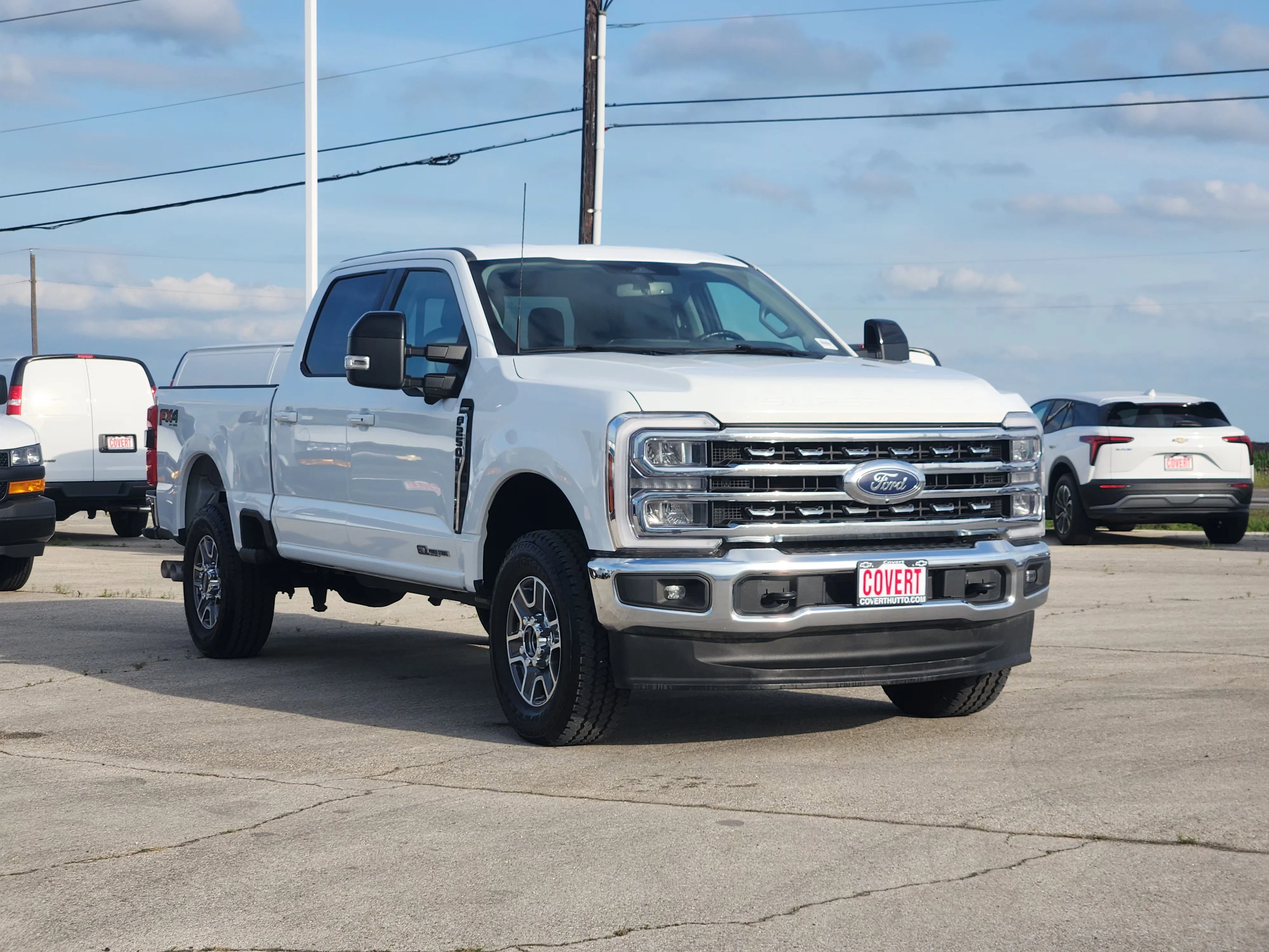 Used 2024  Ford XL image 3